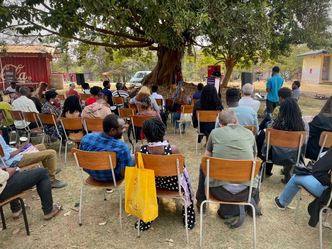 Biennale de Lubumbashi : le Club de lecture Mudimbe fait entendre L’Invention de l’Afrique