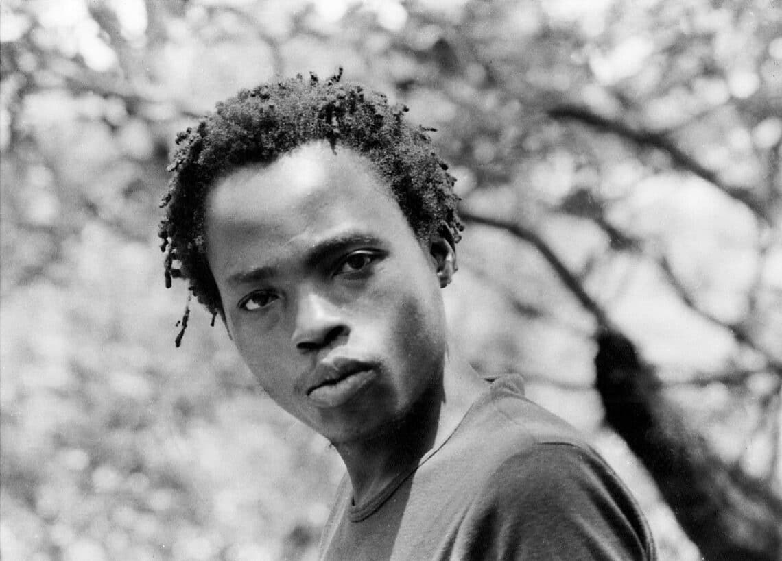 « Notre condition conduisit la plupart de nos condisciples à rejoindre le Mozambique pour devenir des combattants de la liberté, et moi à DEVENIR UN ECRIVAIN. » Entretien avec Dambudzo Marechera
