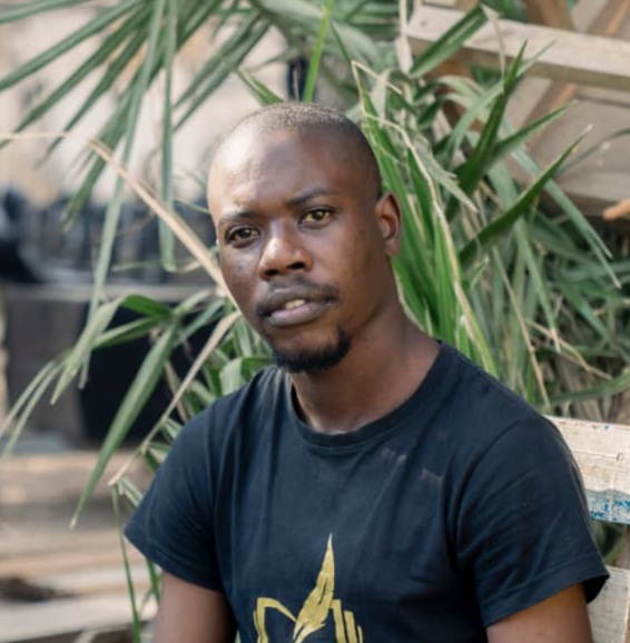 Image de profile de Georges Kalassa, rédacteur(trice) sur le site de Kiosque Littéraire.